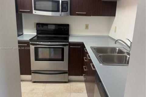 Купить кондоминиум в Плантация, Флорида 1 спальня, 74.79м2, № 2012049 - фото 4