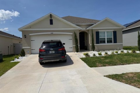 House in Haines City, Florida 4 bedrooms, 173.45 sq.m. № 2214184 - photo 15