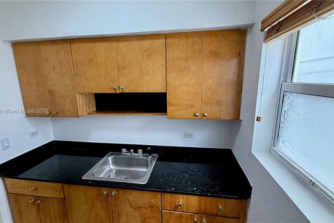 Condominio en venta en Miami Beach, Florida, 1 dormitorio, 55 m2 № 1695241 - foto 15