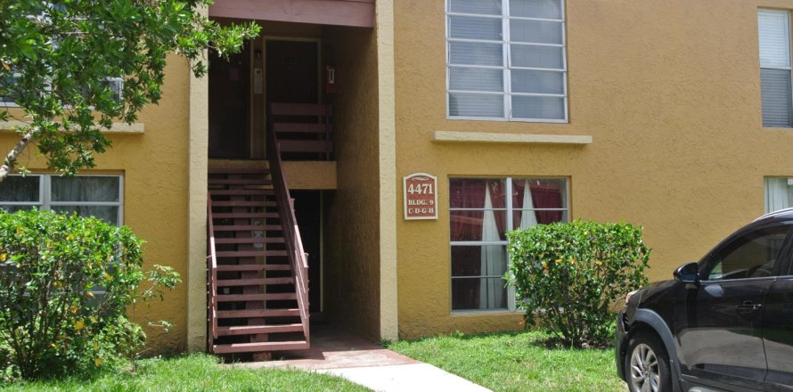 Condo à Tamarac, Floride, 2 chambres  № 2395124