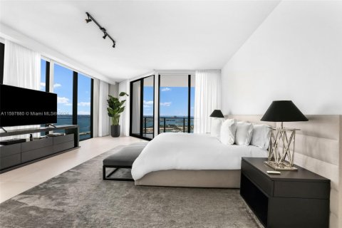 Condo in Miami, Florida, 4 bedrooms  № 1864387 - photo 7