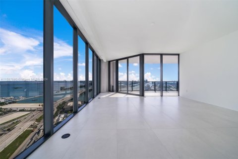 Condo in Miami, Florida, 4 bedrooms  № 1864387 - photo 19