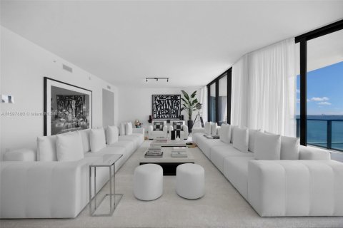 Condo in Miami, Florida, 4 bedrooms  № 1864387 - photo 4