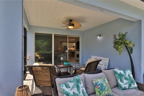 House in Daytona Beach, Florida 2 bedrooms, 145.21 sq.m. № 2394251 - photo 19