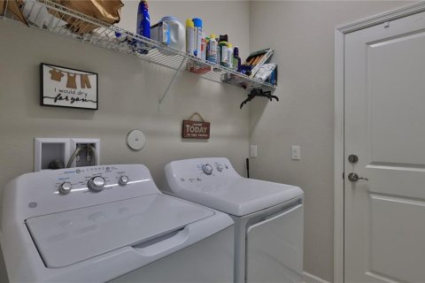 House in Daytona Beach, Florida 2 bedrooms, 145.21 sq.m. № 2394251 - photo 30
