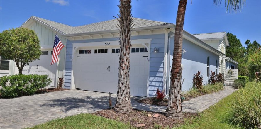 House in Daytona Beach, Florida 2 bedrooms, 145.21 sq.m. № 2394251