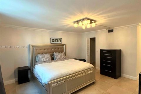 Condominio en venta en Hallandale Beach, Florida, 1 dormitorio, 120.77 m2 № 1993922 - foto 29