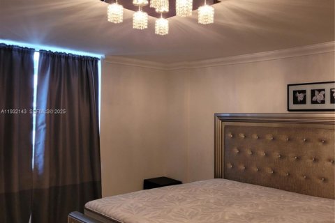 Condominio en venta en Hallandale Beach, Florida, 1 dormitorio, 120.77 m2 № 1993922 - foto 25