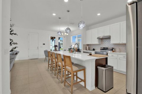 House in Winter Garden, Florida 4 bedrooms, 190.26 sq.m. № 1538983 - photo 5