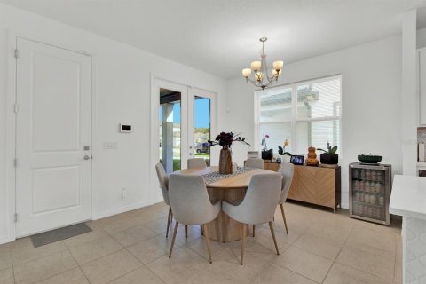 House in Winter Garden, Florida 4 bedrooms, 190.26 sq.m. № 1538983 - photo 13