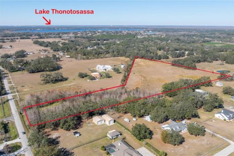 Terreno en venta en Dover, Florida № 1507753 - foto 1
