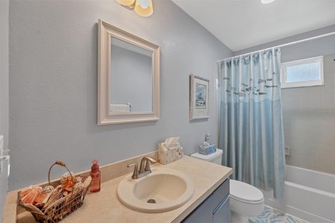 House in Englewood, Florida 2 bedrooms, 128.48 sq.m. № 1448310 - photo 19