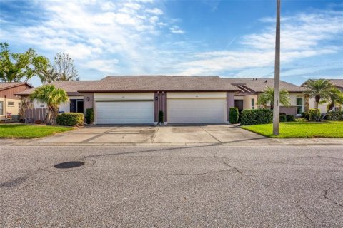 House in Englewood, Florida 2 bedrooms, 128.48 sq.m. № 1448310 - photo 3