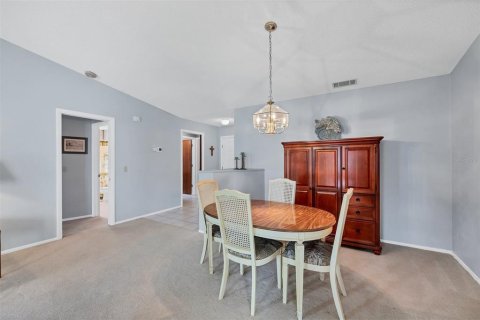 House in Englewood, Florida 2 bedrooms, 128.48 sq.m. № 1448310 - photo 14
