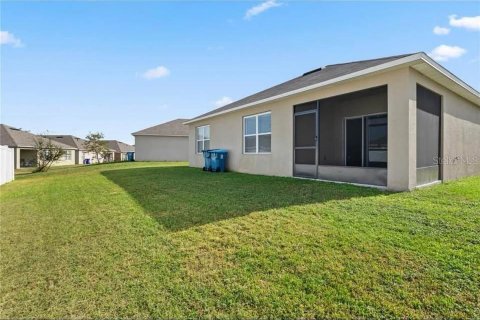 Villa ou maison à louer à Winter Haven, Floride: 4 chambres, 171.96 m2 № 2410379 - photo 15