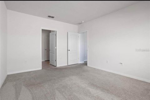 Villa ou maison à louer à Winter Haven, Floride: 4 chambres, 171.96 m2 № 2410379 - photo 11