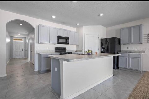 Villa ou maison à louer à Winter Haven, Floride: 4 chambres, 171.96 m2 № 2410379 - photo 7