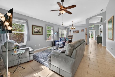 House in Ormond Beach, Florida 3 bedrooms, 163.79 sq.m. № 2224437 - photo 4