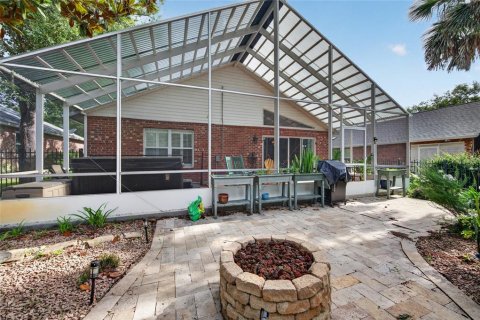 House in Ormond Beach, Florida 3 bedrooms, 163.79 sq.m. № 2224437 - photo 14