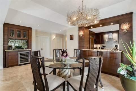 Condominio en alquiler en Miami, Florida, 3 dormitorios, 254.92 m2 № 1941060 - foto 12