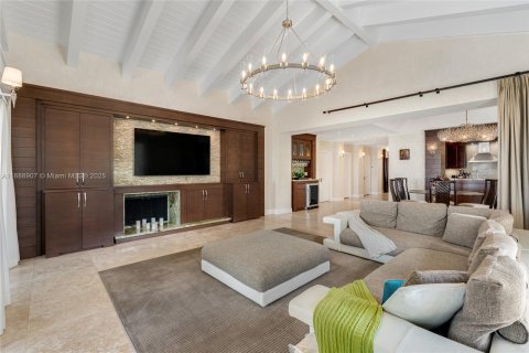 Condominio en alquiler en Miami, Florida, 3 dormitorios, 254.92 m2 № 1941060 - foto 9