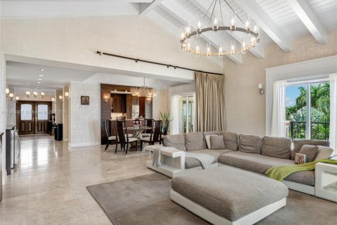 Condominio en alquiler en Miami, Florida, 3 dormitorios, 254.92 m2 № 1941060 - foto 11