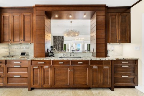 Condominio en alquiler en Miami, Florida, 3 dormitorios, 254.92 m2 № 1941060 - foto 17