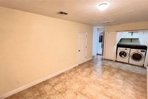 House in Winter Park, Florida 3 bedrooms, 181.16 sq.m. № 1853918 - photo 20