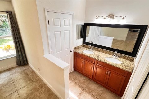 House in Winter Park, Florida 3 bedrooms, 181.16 sq.m. № 1853918 - photo 30