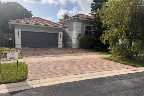 House in Homestead, Florida 4 bedrooms, 170.01 sq.m. № 1787006 - photo 1