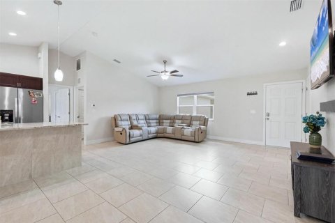Casa en venta en North Port, Florida, 3 dormitorios, 155.15 m2 № 2210023 - foto 8