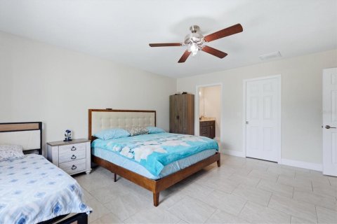 Casa en venta en North Port, Florida, 3 dormitorios, 155.15 m2 № 2210023 - foto 19