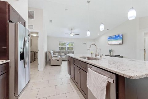 Casa en venta en North Port, Florida, 3 dormitorios, 155.15 m2 № 2210023 - foto 15