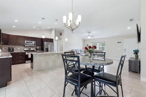 Casa en venta en North Port, Florida, 3 dormitorios, 155.15 m2 № 2210023 - foto 3