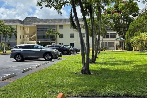 Copropriété à louer à Tamarac, Floride: 2 chambres, 87.33 m2 № 2189327 - photo 7