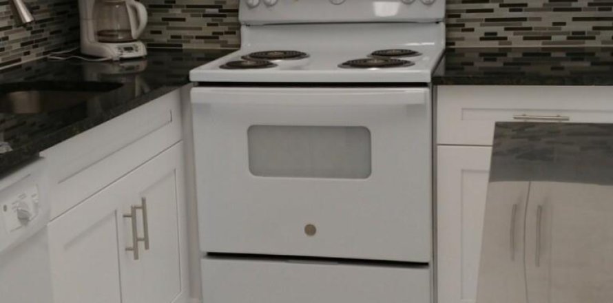 Condo à Tamarac, Floride, 2 chambres  № 2189327