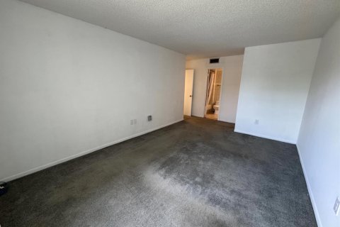 Copropriété à louer à Tamarac, Floride: 2 chambres, 87.33 m2 № 2189327 - photo 14