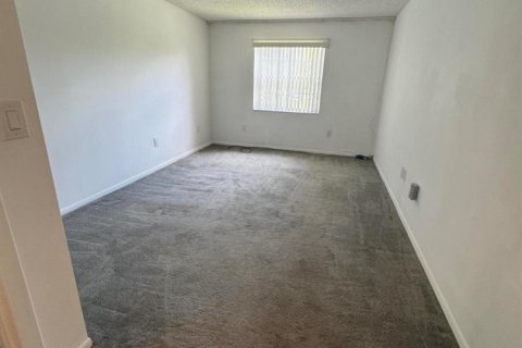 Copropriété à louer à Tamarac, Floride: 2 chambres, 87.33 m2 № 2189327 - photo 13