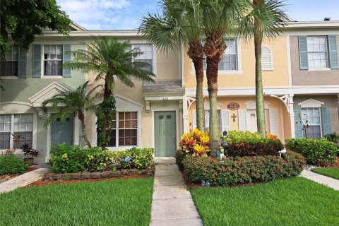 Touwnhouse à louer à Tamarac, Floride: 2 chambres, 95.41 m2 № 1230340 - photo 1
