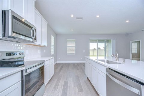 Casa en alquiler en Wesley Chapel, Florida, 4 dormitorios, 189.99 m2 № 1843516 - foto 20