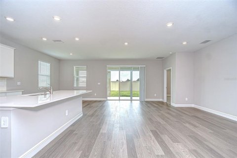 Casa en alquiler en Wesley Chapel, Florida, 4 dormitorios, 189.99 m2 № 1843516 - foto 9
