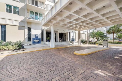 Condo in Lauderdale-by-the-Sea, Florida, 2 bedrooms  № 2146091 - photo 15