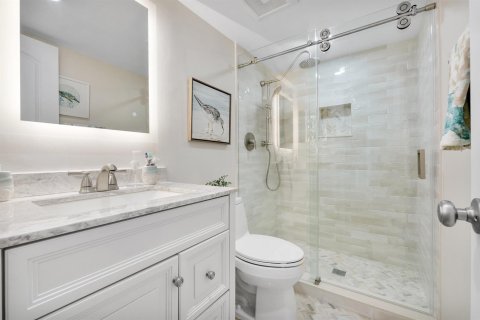 Condo in Lauderdale-by-the-Sea, Florida, 2 bedrooms  № 2146091 - photo 12