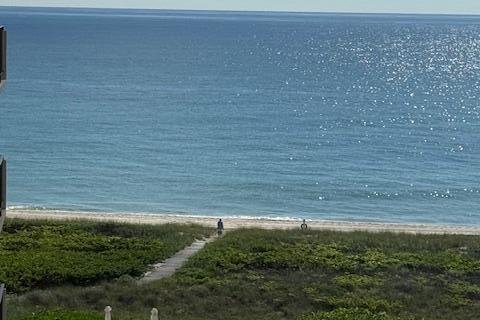 Condo in Lauderdale-by-the-Sea, Florida, 2 bedrooms  № 2146091 - photo 30