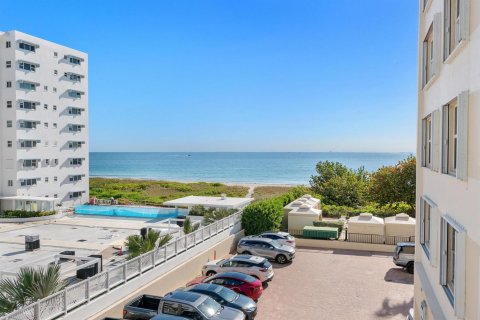 Condo in Lauderdale-by-the-Sea, Florida, 2 bedrooms № 2146091