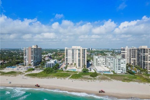Condo in Lauderdale-by-the-Sea, Florida, 2 bedrooms  № 2146091 - photo 23