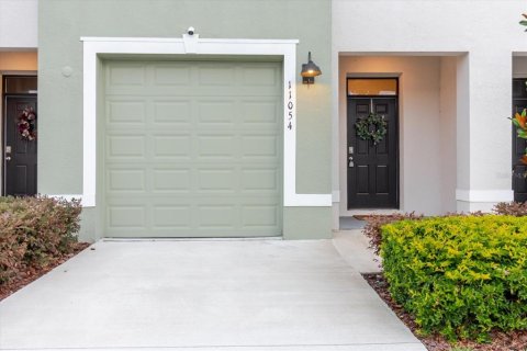Townhouse in Land O' Lakes, Florida 3 bedrooms, 155.43 sq.m. № 1765326 - photo 6