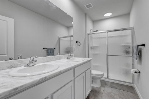 Touwnhouse à vendre à Bradenton, Floride: 3 chambres, 155.43 m2 № 2142915 - photo 11