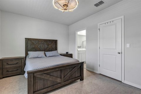 Touwnhouse à vendre à Bradenton, Floride: 3 chambres, 155.43 m2 № 2142915 - photo 16