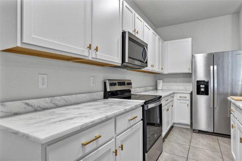 Touwnhouse à vendre à Bradenton, Floride: 3 chambres, 155.43 m2 № 2142915 - photo 7